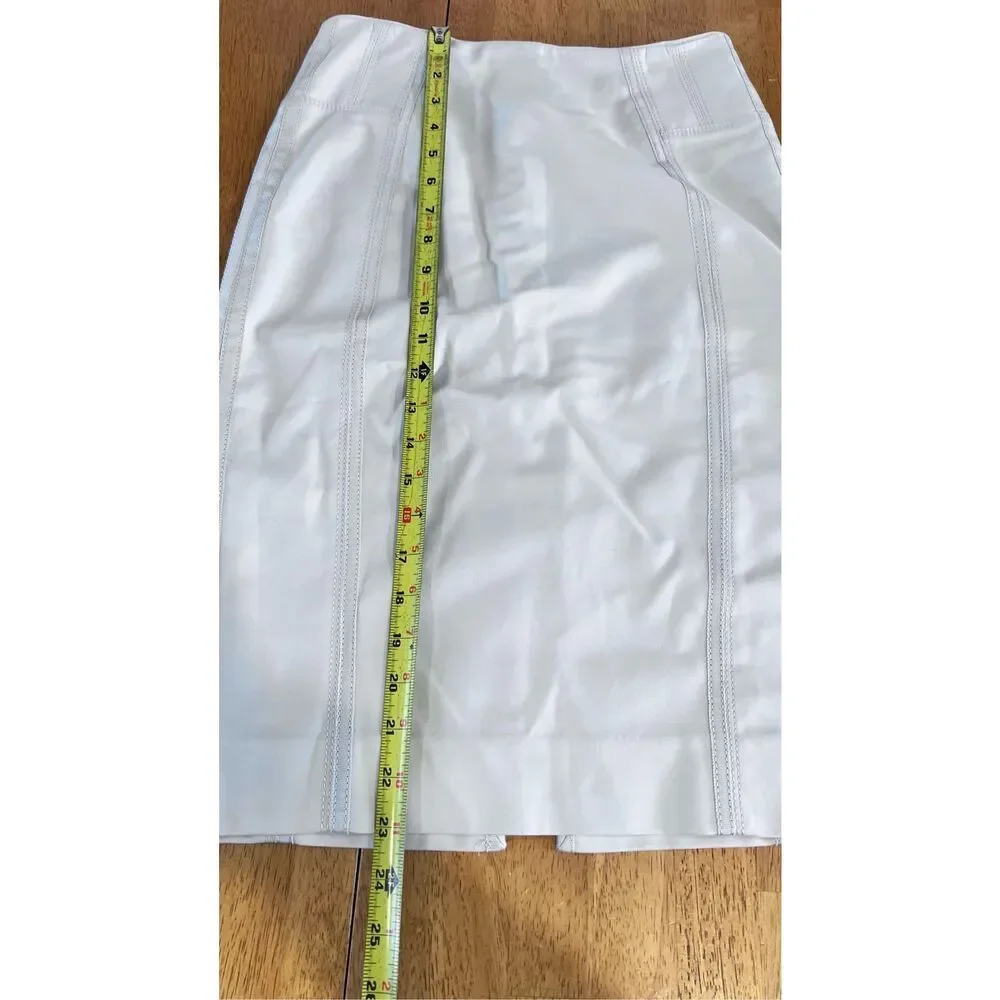 WHBM WHITEHOUSE BLACK MARKET perfect form white skirt sz 0